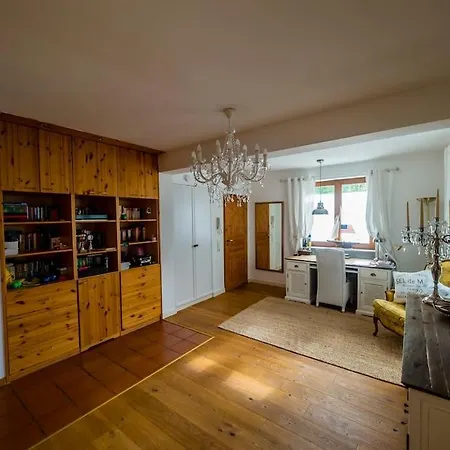 Einliegerwohnung In Einer Muehle Vor Den Toren Frankfurts, Ideal Fuer Messegaeste Oder Stop Over