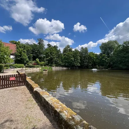 Einliegerwohnung In Einer Muehle Vor Den Toren Frankfurts, Ideal Fuer Messegaeste Oder Stop Over דירה *