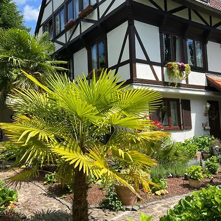 Einliegerwohnung In Einer Muehle Vor Den Toren Frankfurts, Ideal Fuer Messegaeste Oder Stop Over דירה