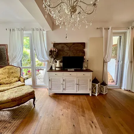 Einliegerwohnung In Einer Muehle Vor Den Toren Frankfurts, Ideal Fuer Messegaeste Oder Stop Over דירה *